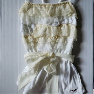 Hollister Junior's size S, mixed ruffles with bow